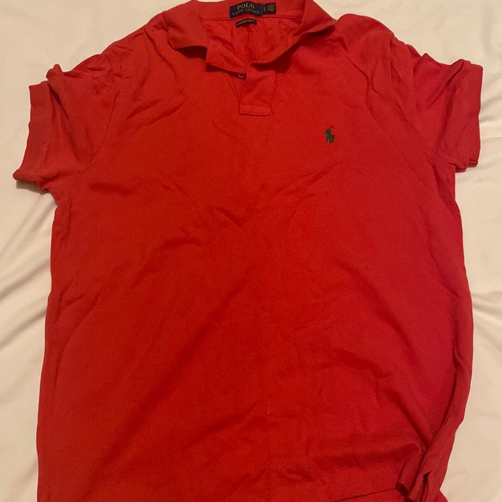 Red polo